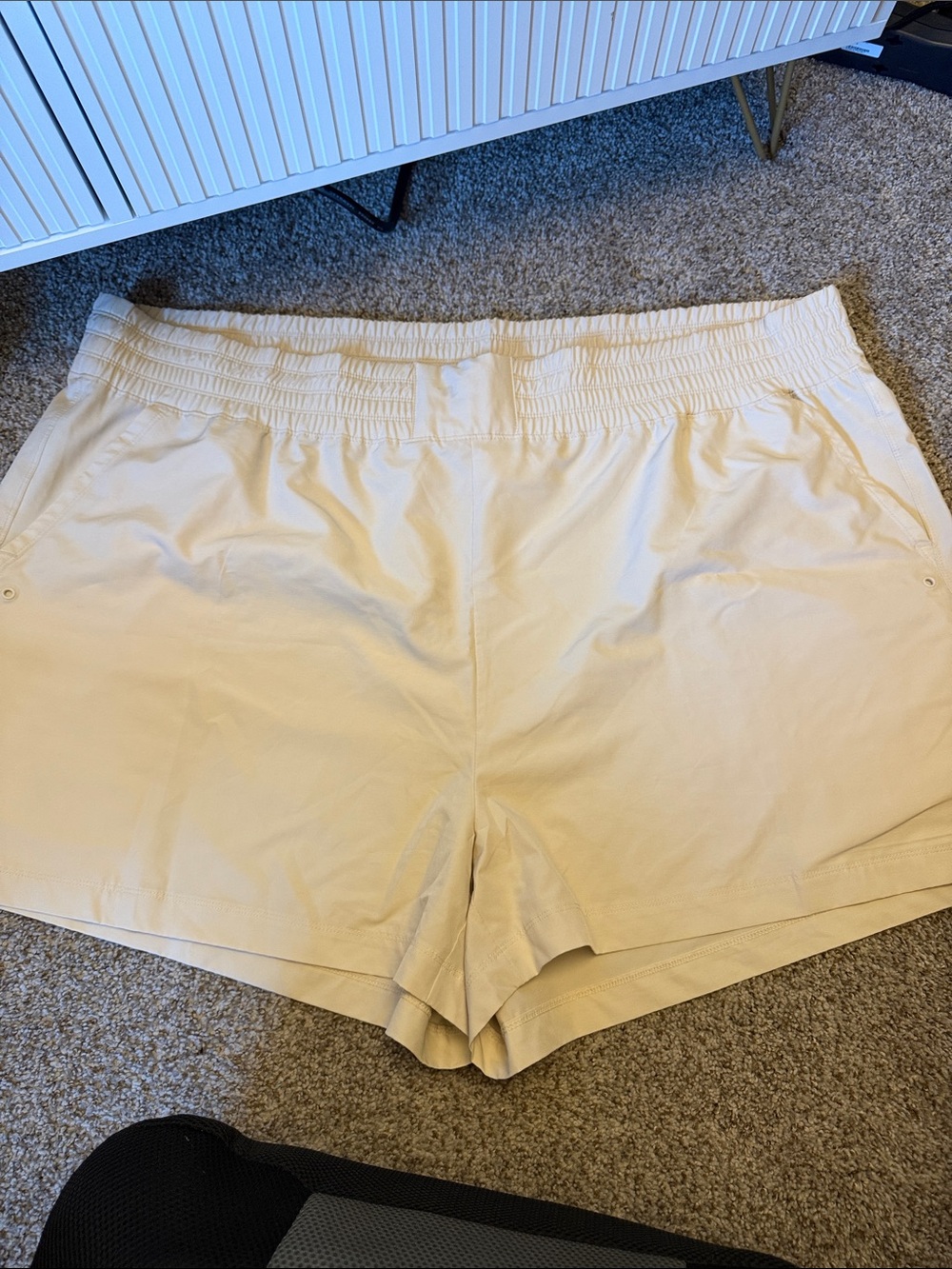 Old Navy Cream High-Waist Elastic Waistband Shorts